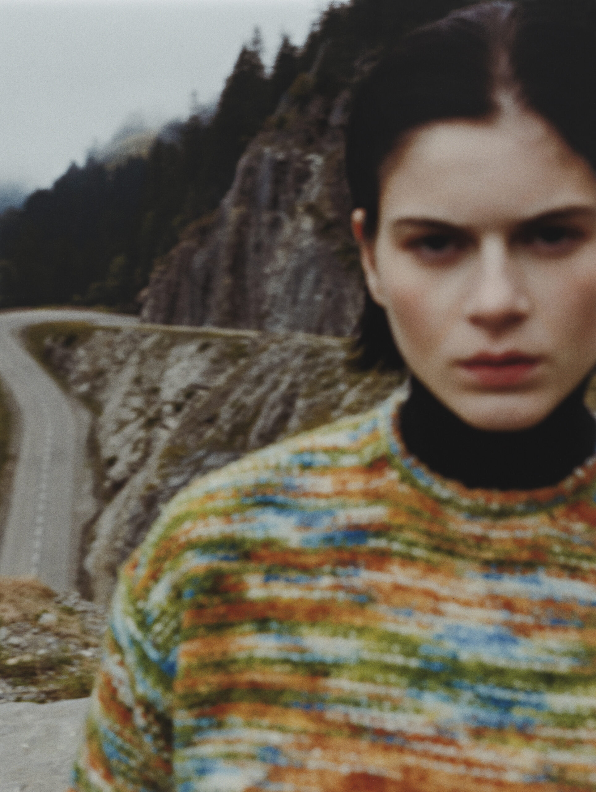 Production photo HARD PACK Magazine par PAF PAF – Editorial mode outdoor pull jacquard