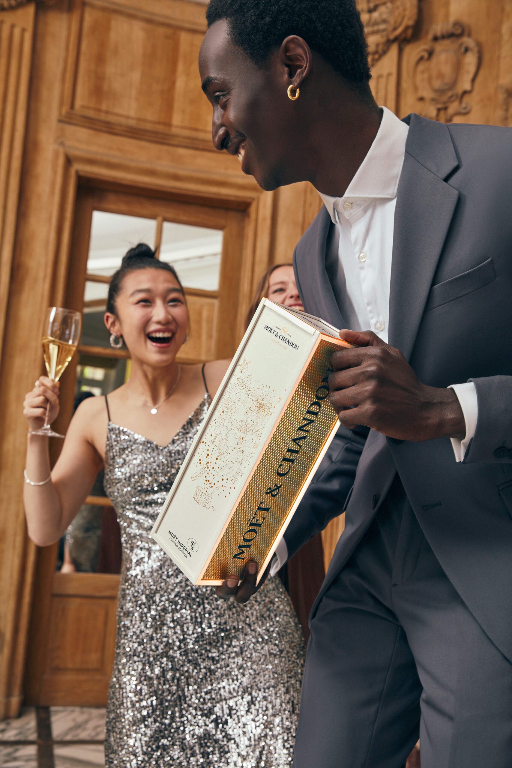 M&C_A gift from the heart_1650